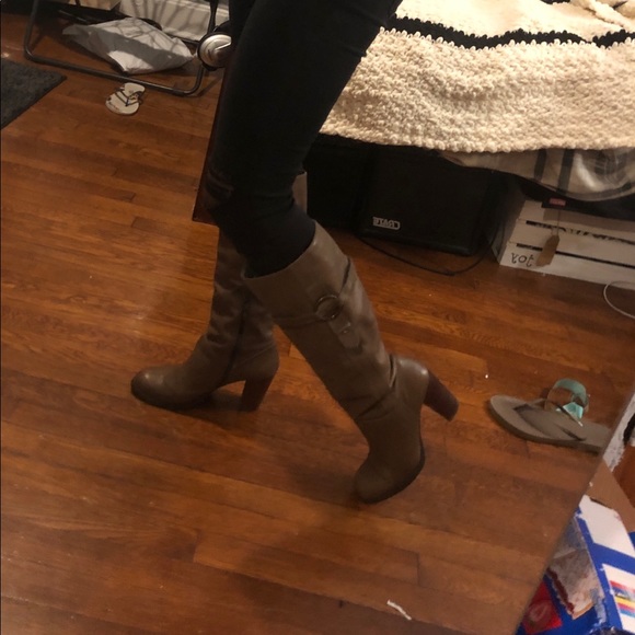 Tan, Leather Heeled Boots - Picture 8 of 8